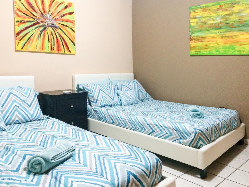 Coastal Express Inn & Suites #1 At 681 Ocean Drive Islote الغرفة الصورة